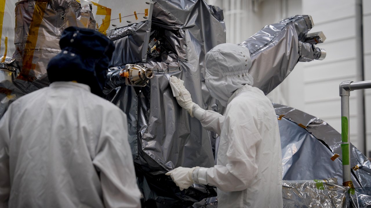 Keeping Europa Clipper Clean | NASA Jet Propulsion Laboratory (JPL)