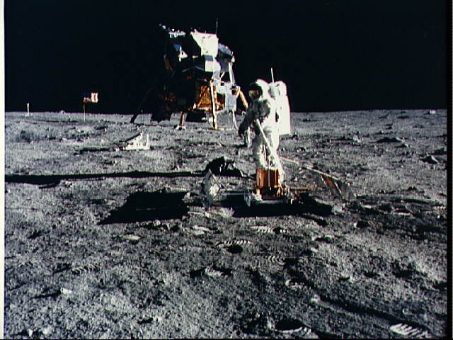 Apollo 11 Experiment Still Going Strong after 35 Years | NASA Jet ...