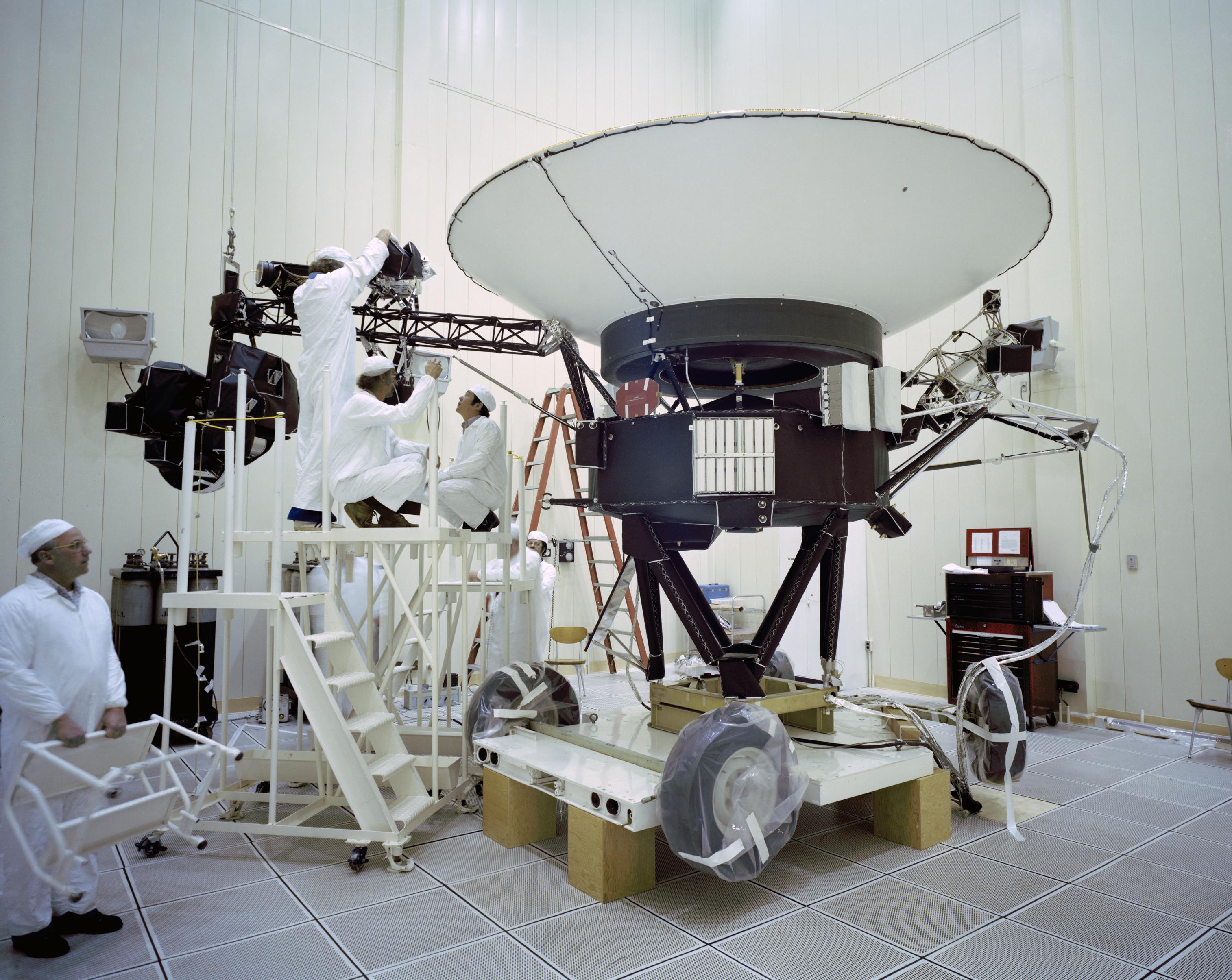 Voyager 2 Testing NASA Jet Propulsion Laboratory JPL 